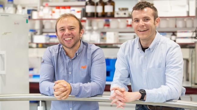 ФОТО ©The Spoon: Співзасновники стартапу Unicorn Biotechnologies Джек Рейд та Адам Глен