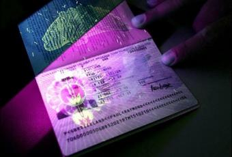 Для отримання української візи іноземці повинні тепер надавати свої біометричні дані