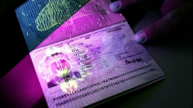 Для отримання української візи іноземці повинні тепер надавати свої біометричні дані